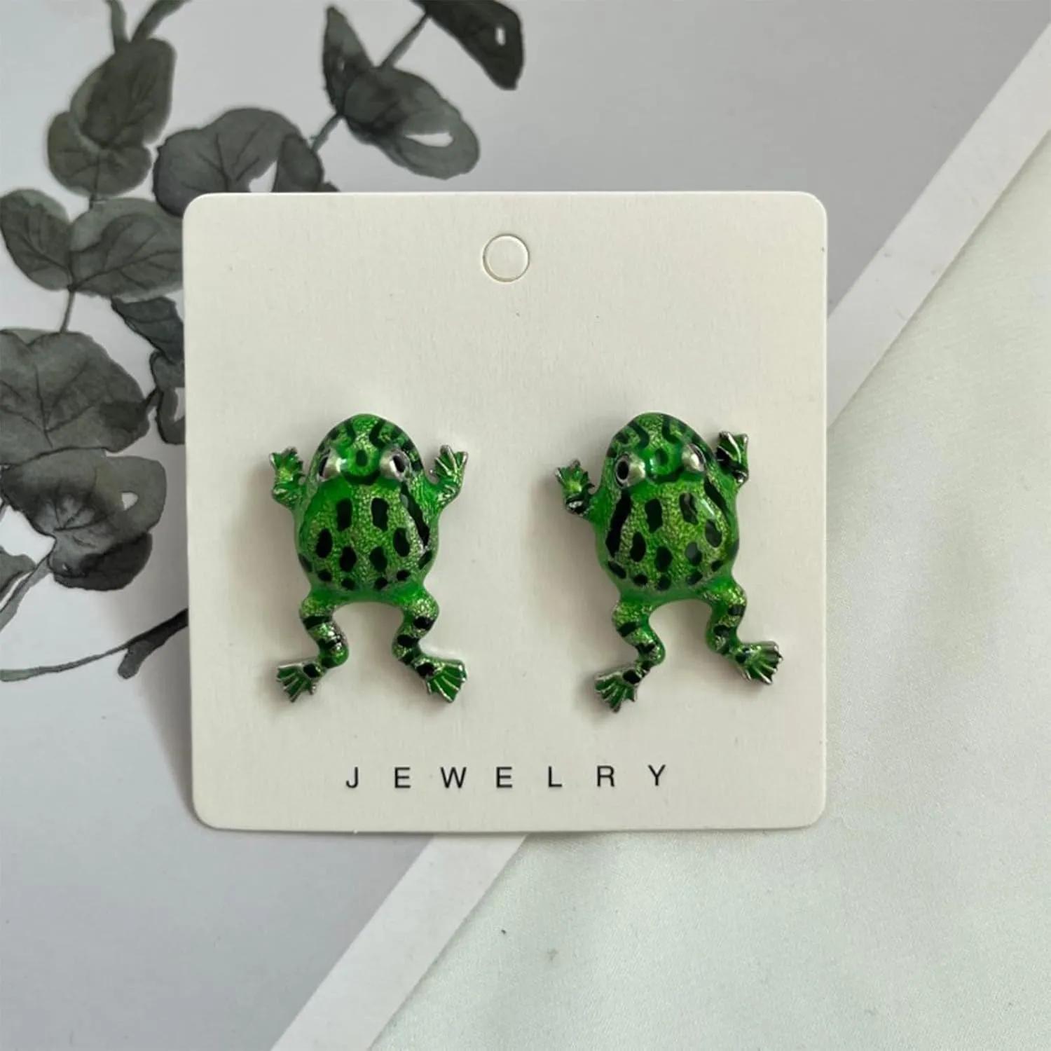 Silver Frog Earrings for Women Vintage Frogs Shaped Stud Earrings Cute Animal Earrings Frog Jewelry for Birthday Christmas